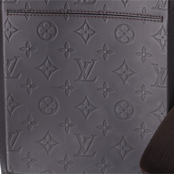 Louis Vuitton Bobby Messenger LV Monogram Embossed Glace Cafe M46520 - Picture 2 of 9